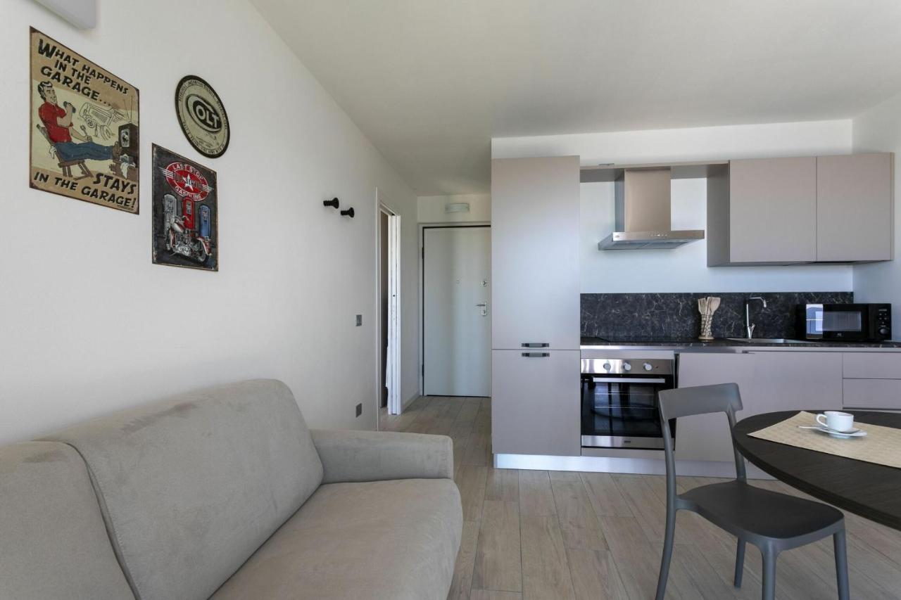 Raffaello Residenza Borgo Degli Artisti 2 Parzanica Exterior foto